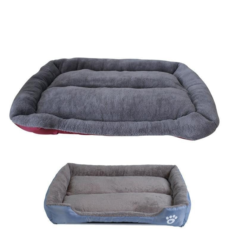 AquaNap™ Fleece Bed – Warmth, comfort, and water resistance in one