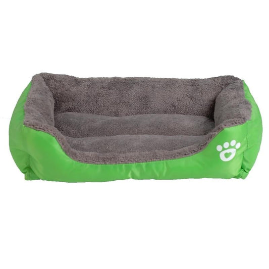 AquaNap™ Fleece Bed – Warmth, comfort, and water resistance in one
