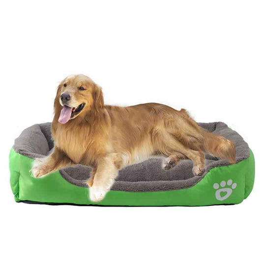 AquaNap™ Fleece Bed – Warmth, comfort, and water resistance in one