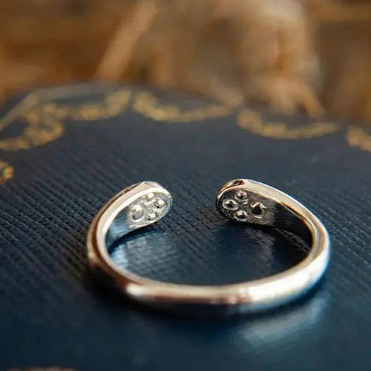 Paw Embrace: Carry Love Everywhere