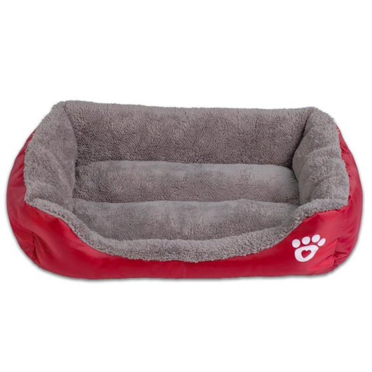 AquaNap™ Fleece Bed – Warmth, comfort, and water resistance in one