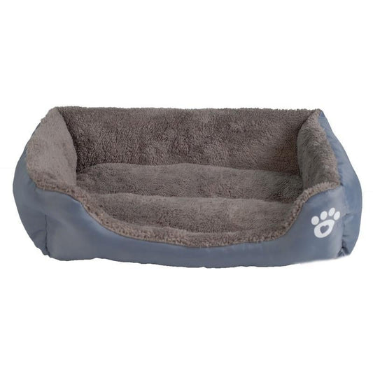 AquaNap™ Fleece Bed – Warmth, comfort, and water resistance in one